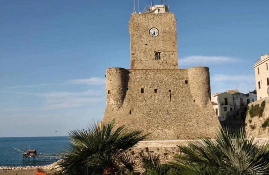 Le Stanze Di Botticelli Bed & Breakfast Termoli Ngoại thất bức ảnh