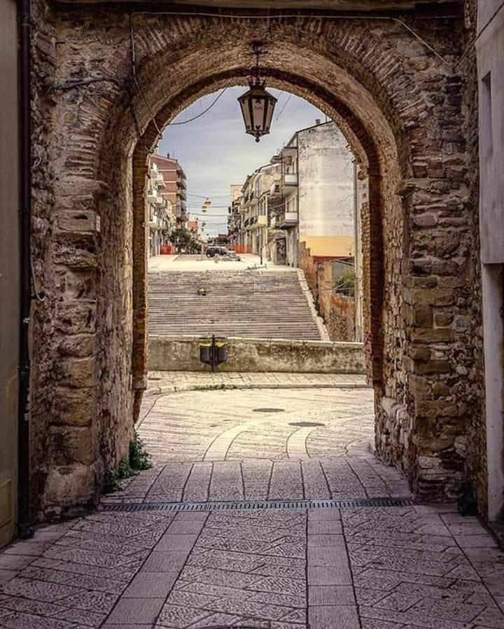 Le Stanze Di Botticelli Bed & Breakfast Termoli Ngoại thất bức ảnh